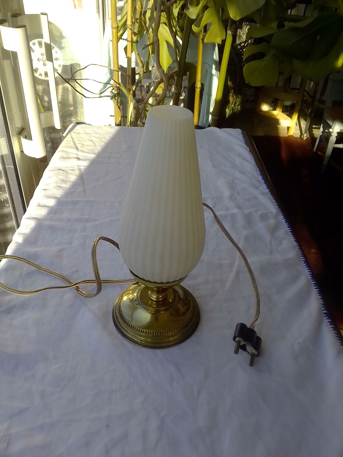 Desk lamp brass plastic lampshade