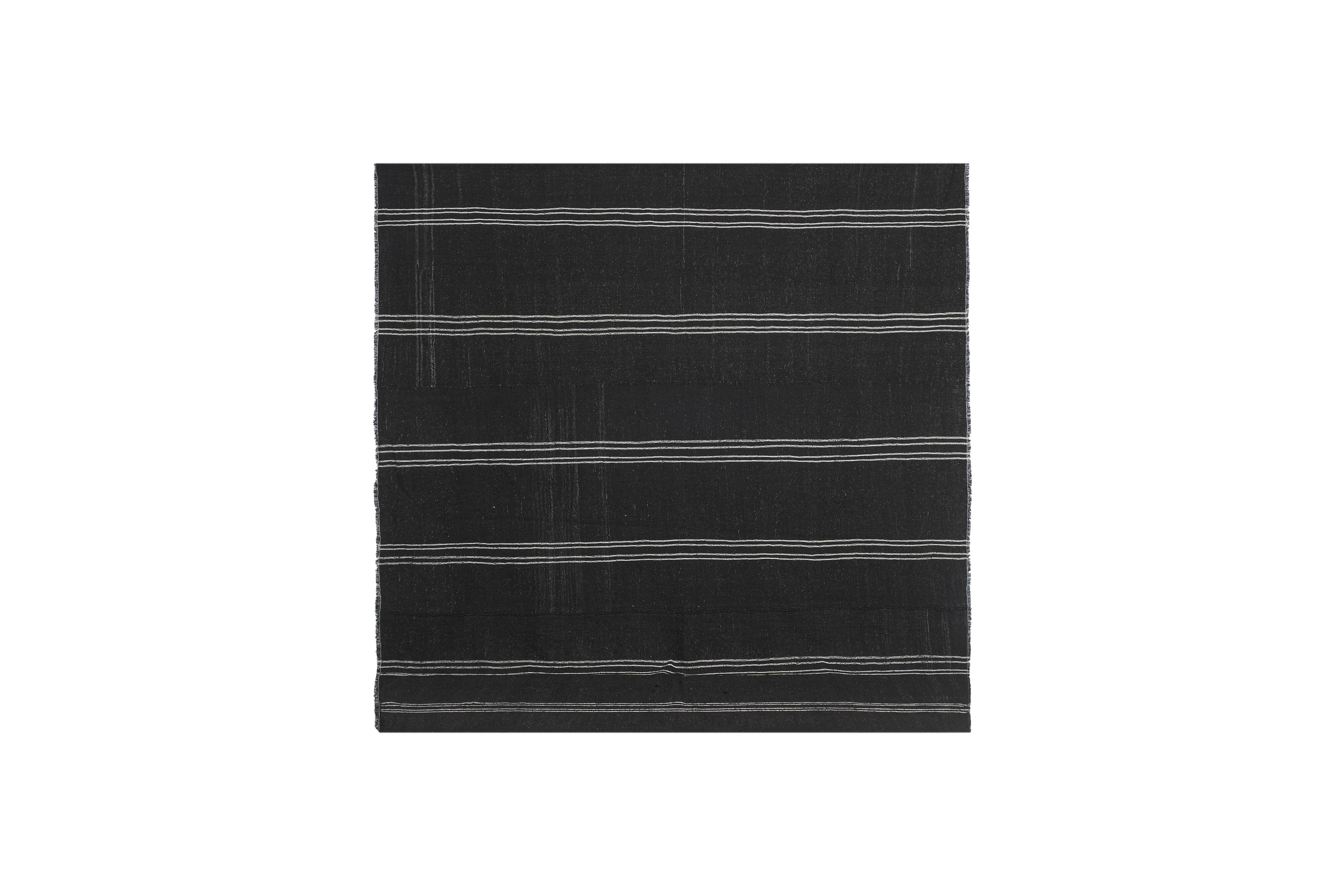 Vintage Turkish rug from Oushak, handwoven 336x388 cm