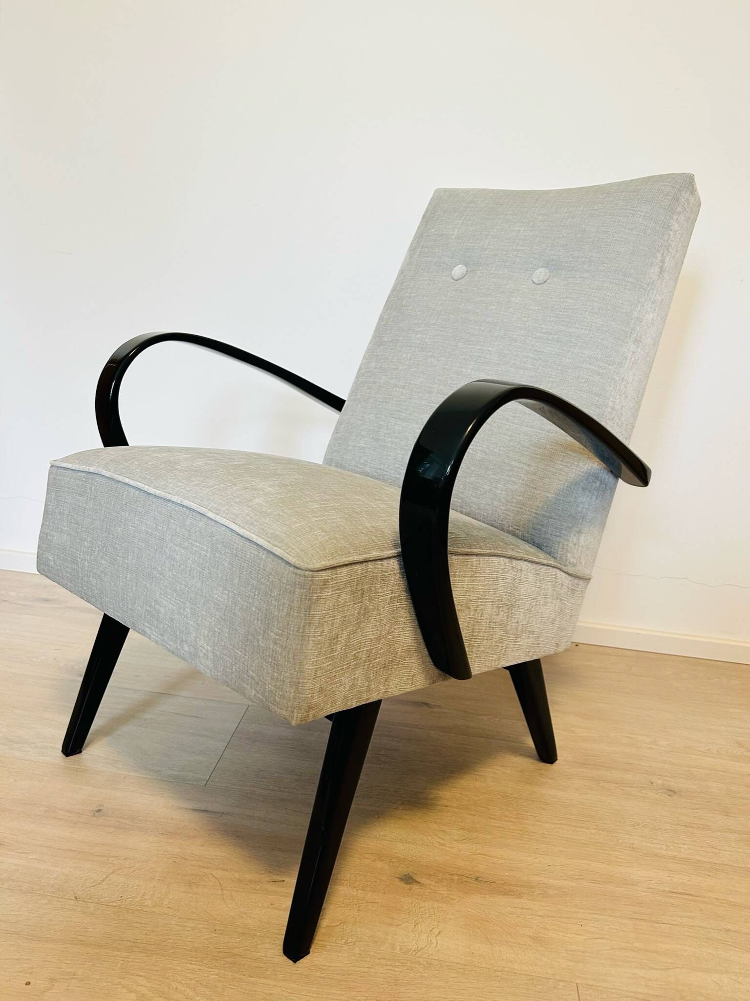 Vintage Armchair by Jaroslav Smidek for Ton, 1960s