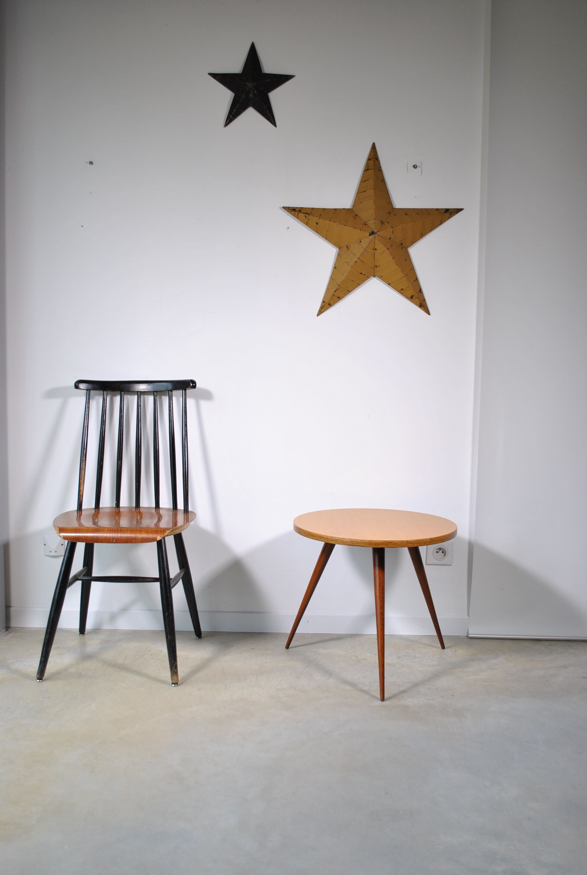 Table basse tripode 1960