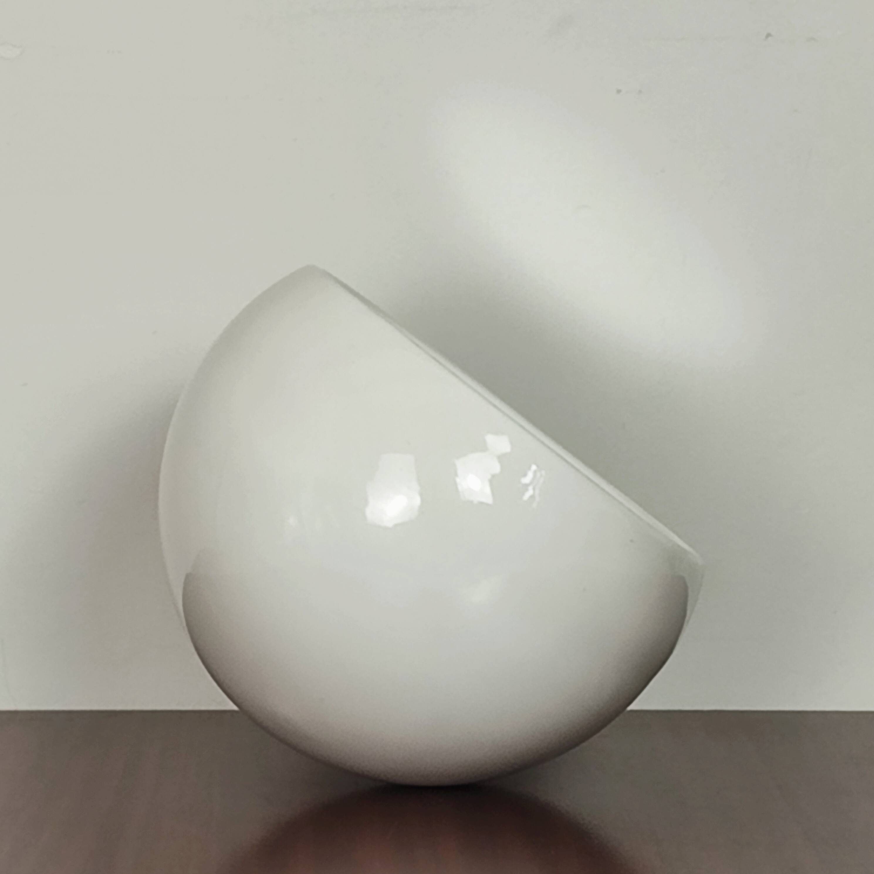 Ceramic ball mirror