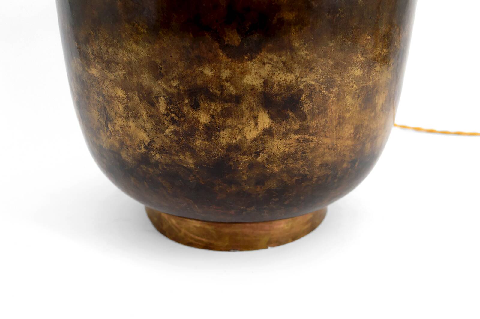 Art Deco modernist lamp in patinated brass, circa 1930.