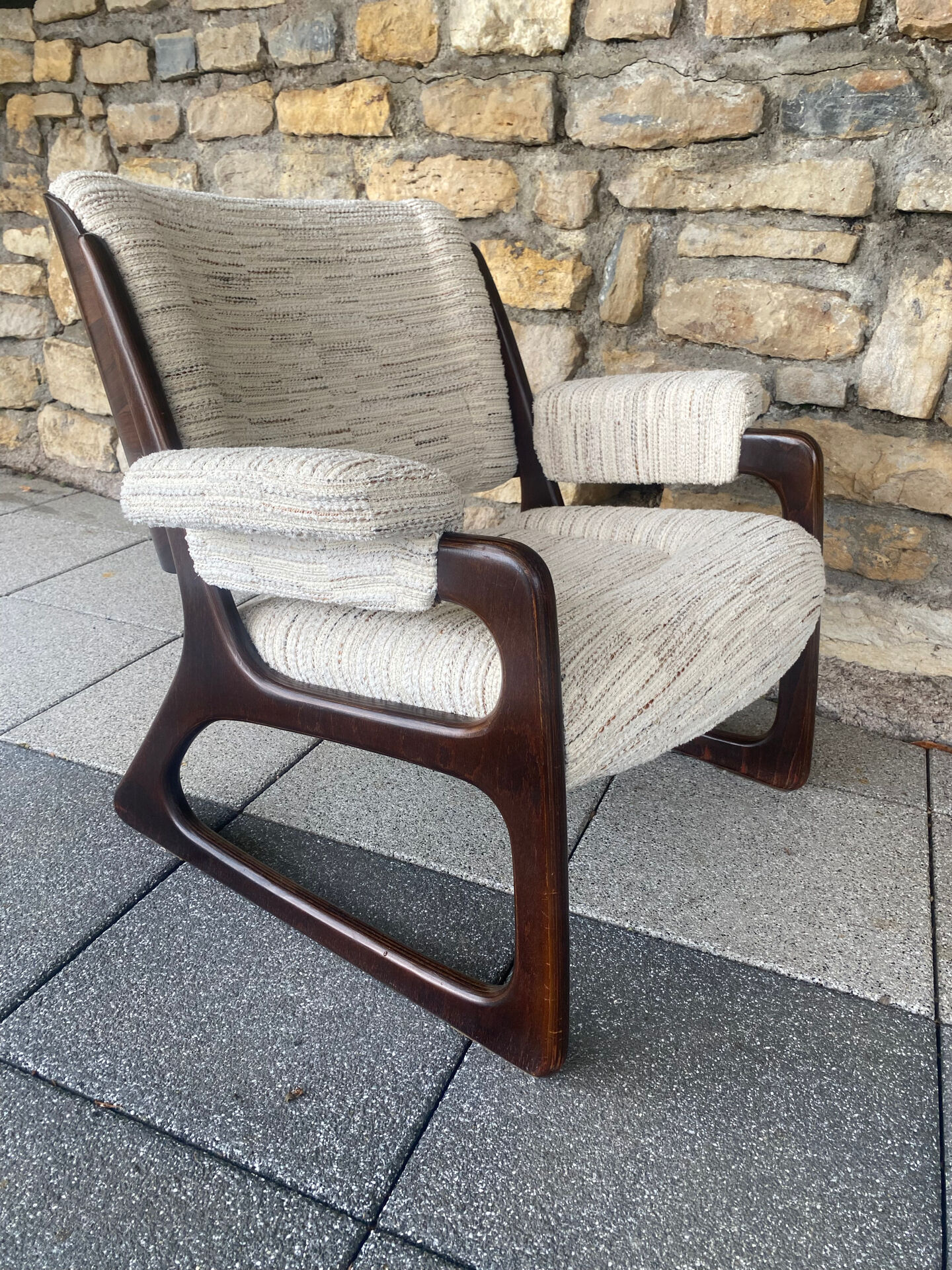 Baumann Lounge Sled Chair