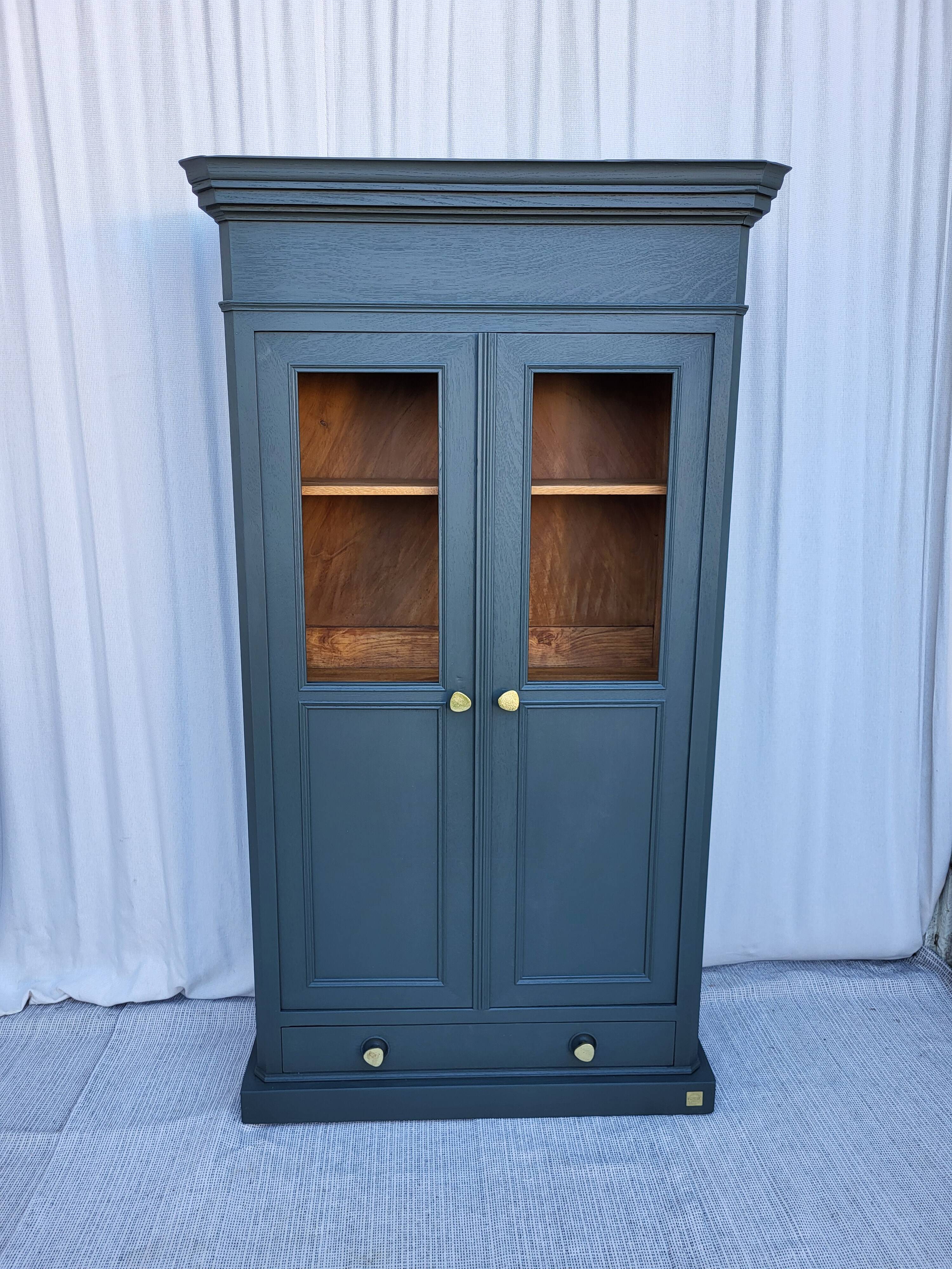 bookcase with 2 glass doors