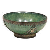Bowl of nephrite jade and metal, 19th century, origin China.