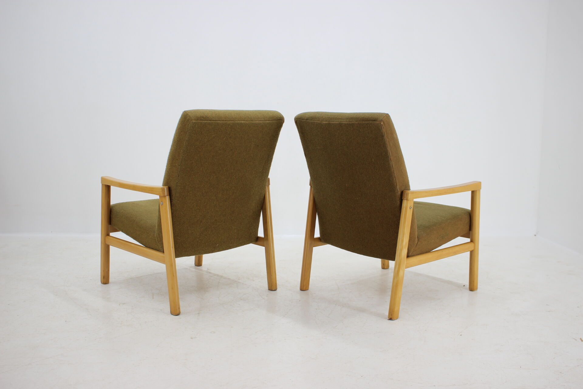 1960s Pair of Beech Armchairs, Czechoslovakia