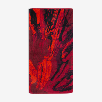 Tapis red splash space age