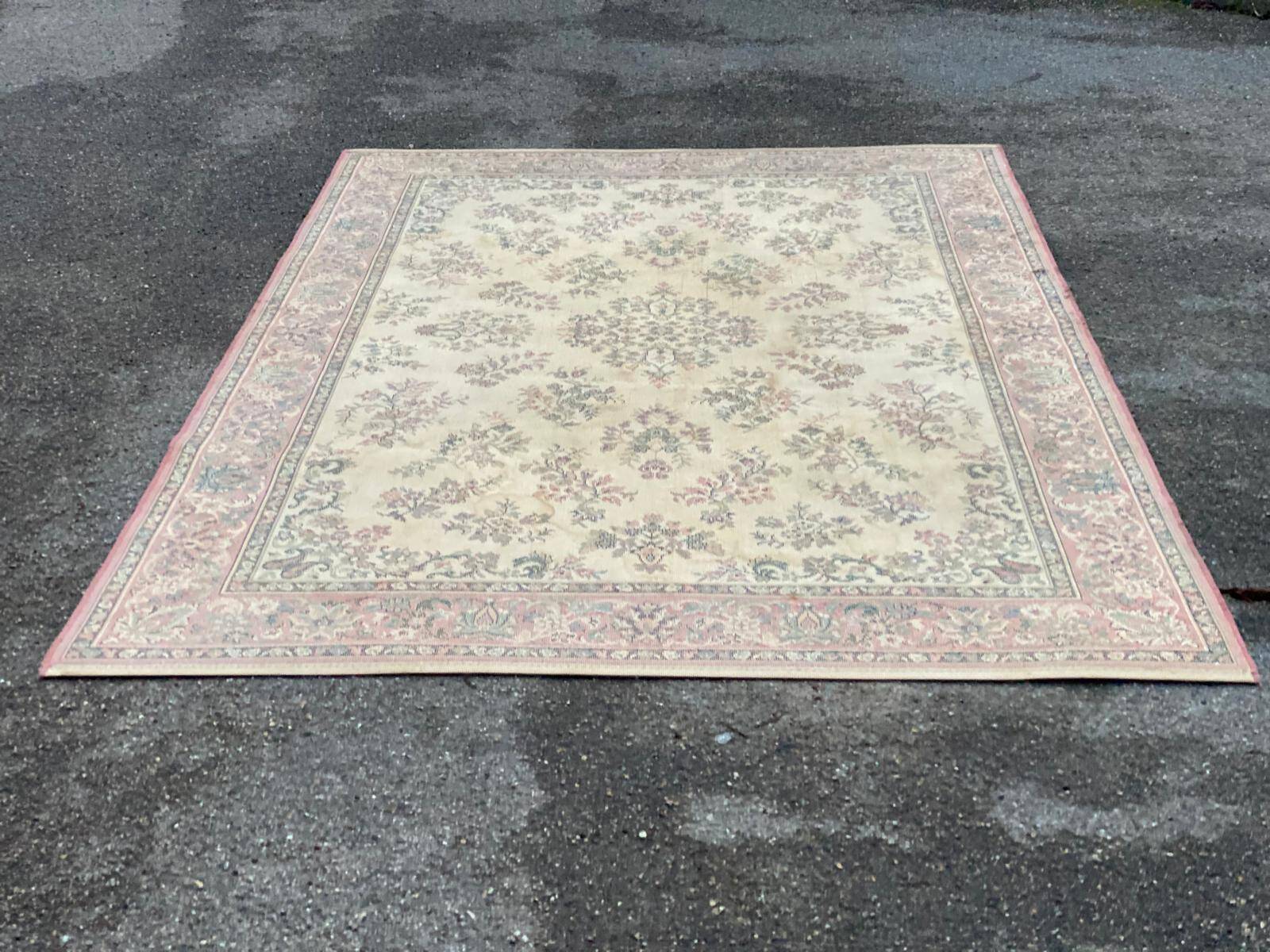 Red Persian wool oriental rug 200x300