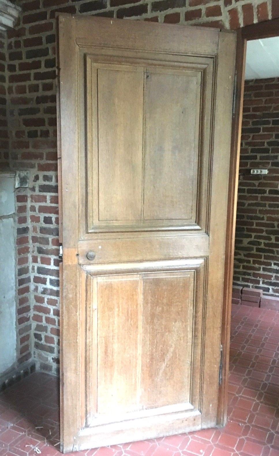 Old passage door in oak