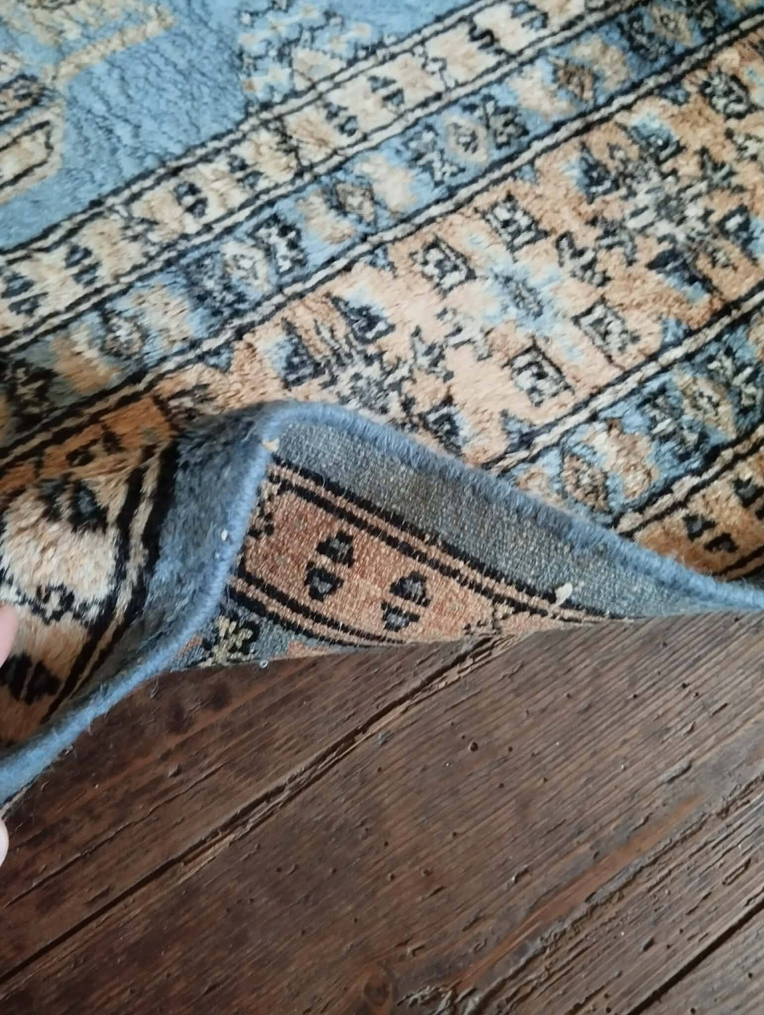 Handmade Pakistani rug 184x128cm