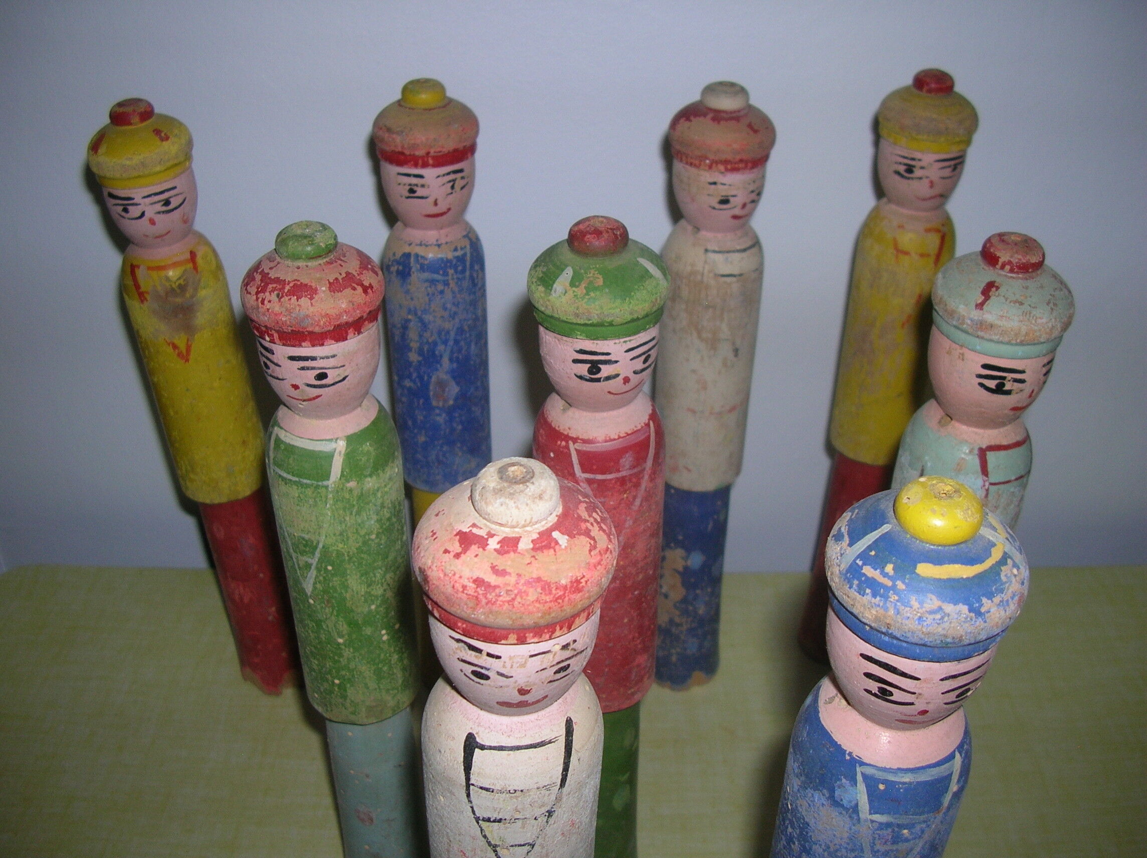 Set of 9 wooden pins