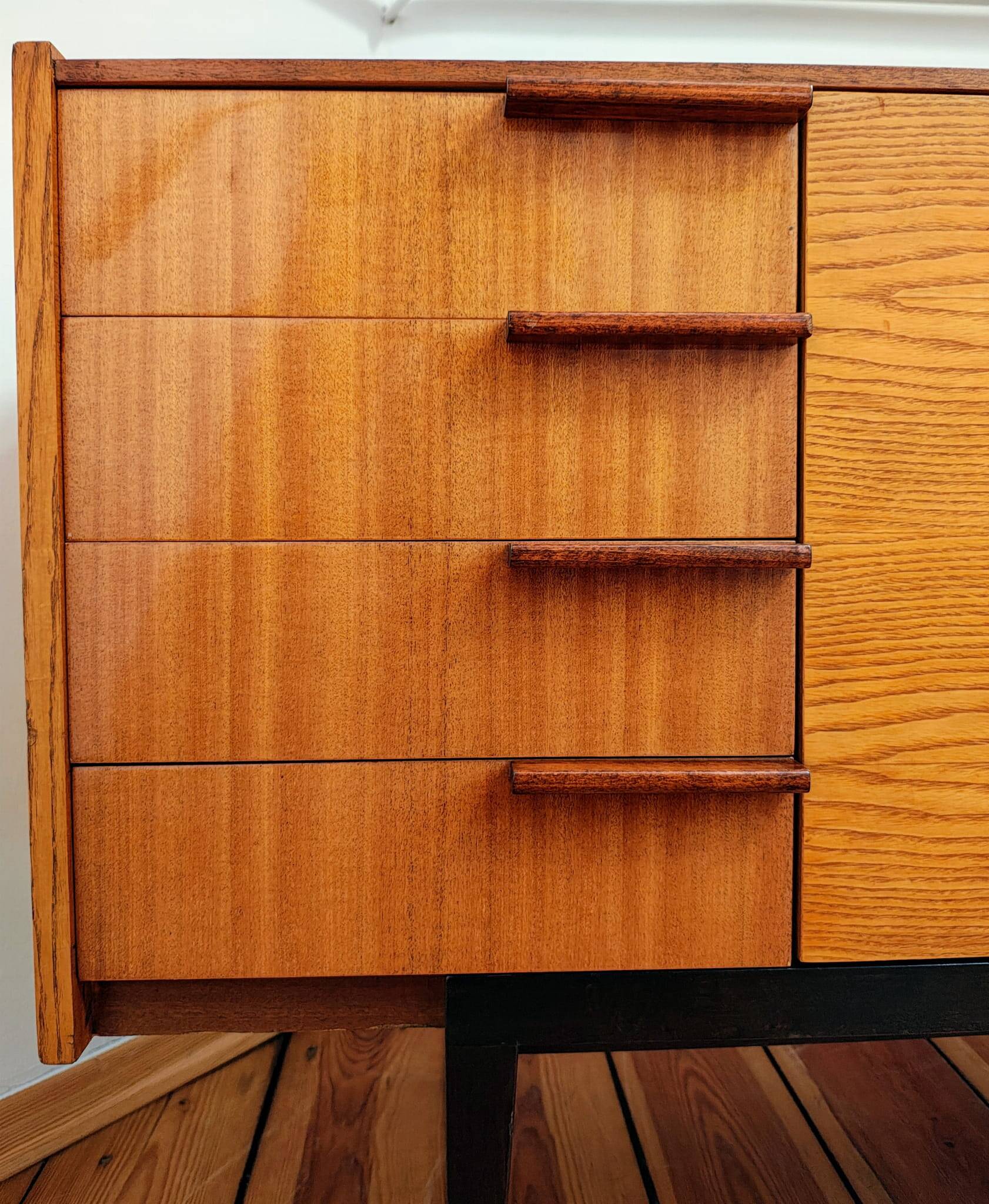 Enfilade par F. Mezuláník pour UP Závody, Tchécoslovaquie 1960