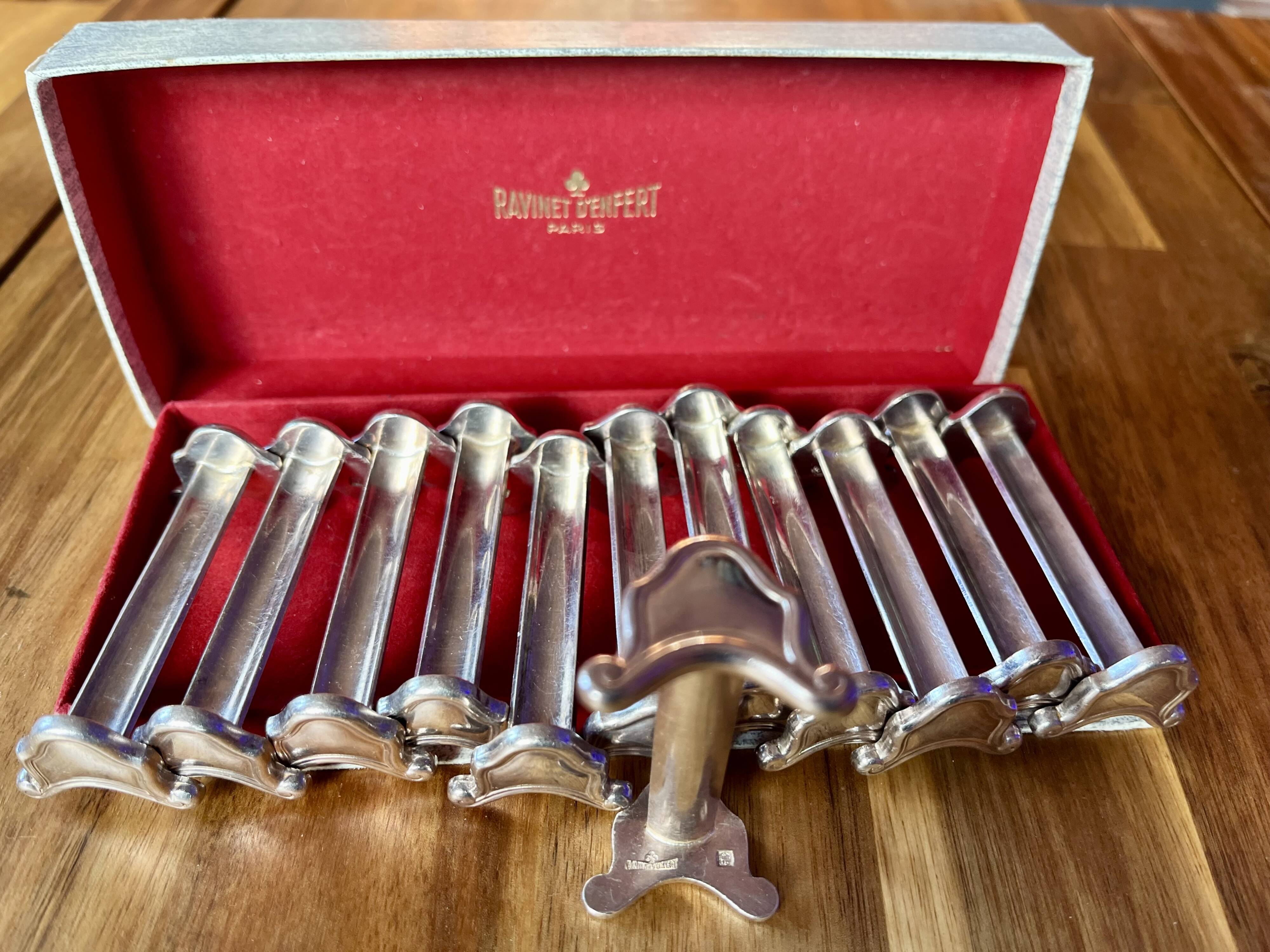 12 knife holders Ravinet d'Enfert