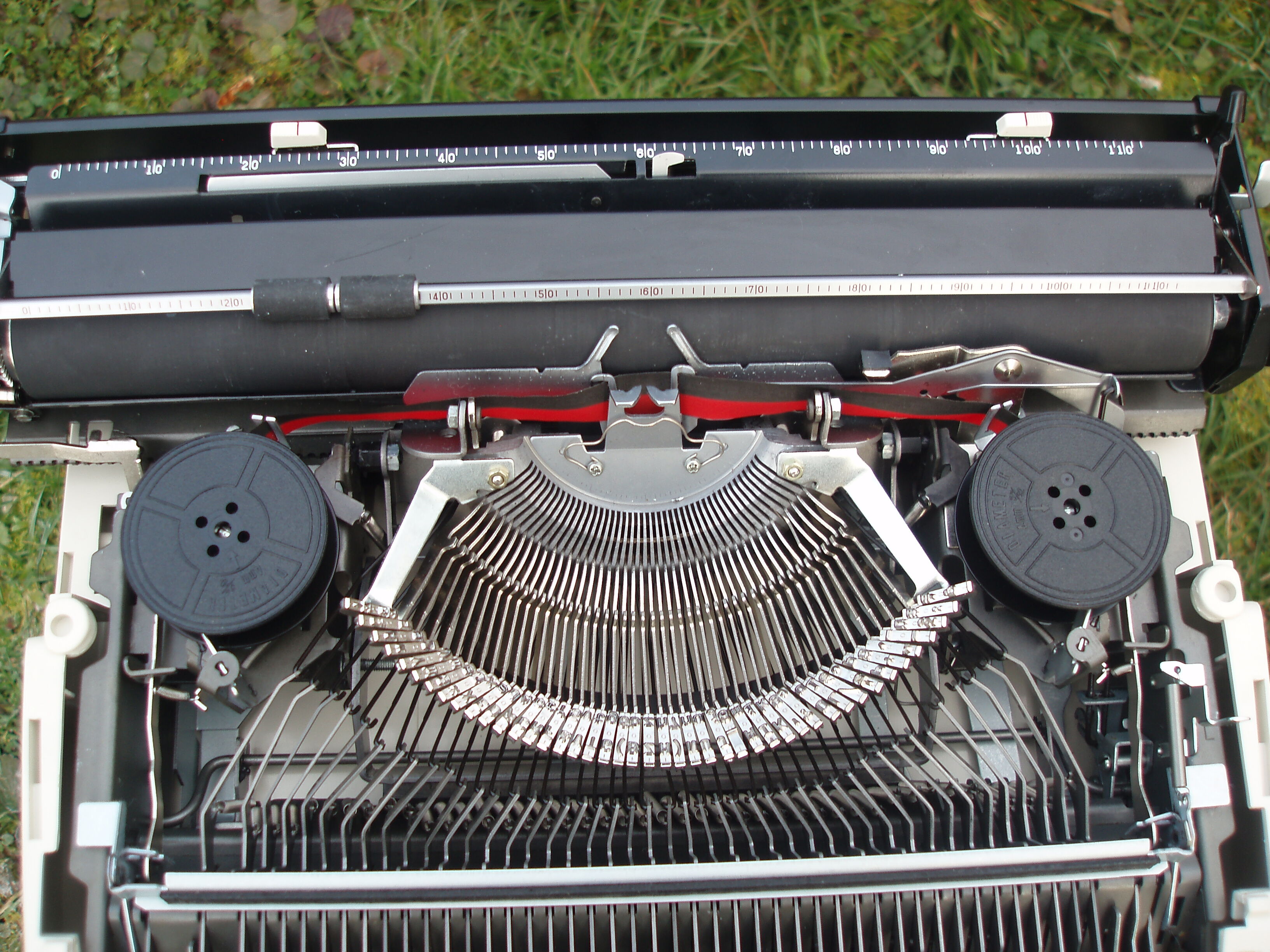 Machine a écrire brother 662 tr de luxe