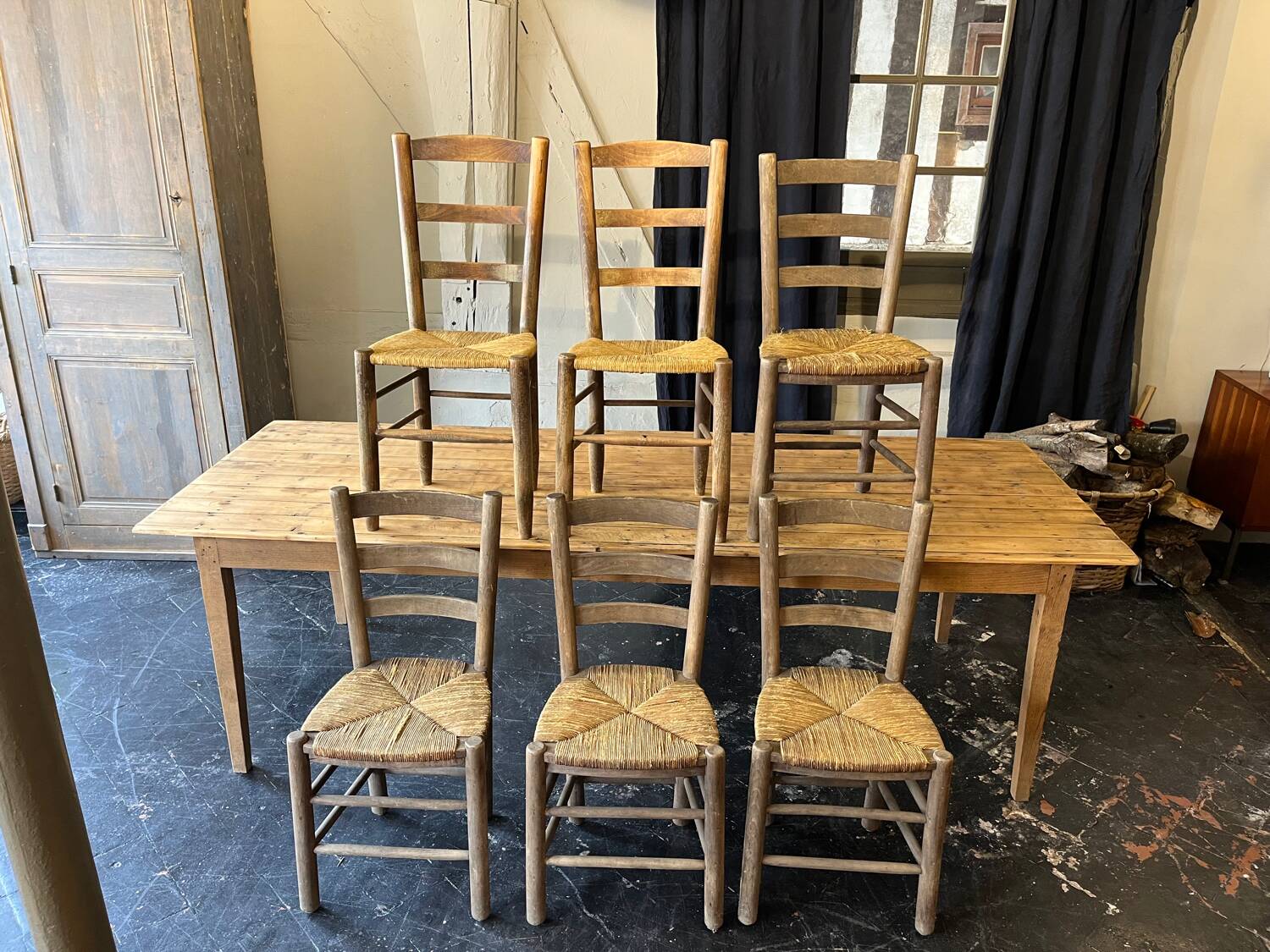 Lot of 6 straw chairs from the end of the 19th century