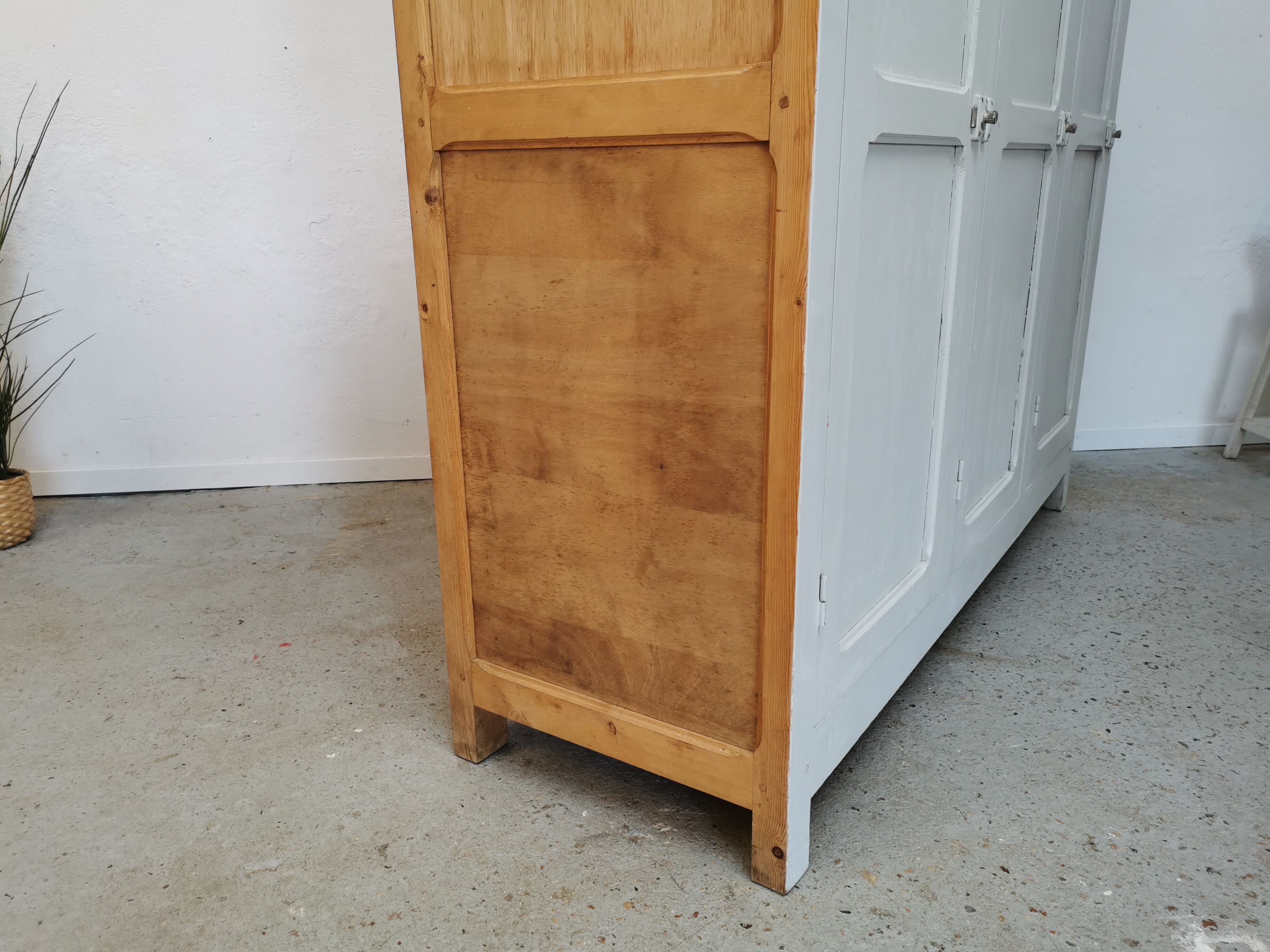 Vintage Parisian wardrobe