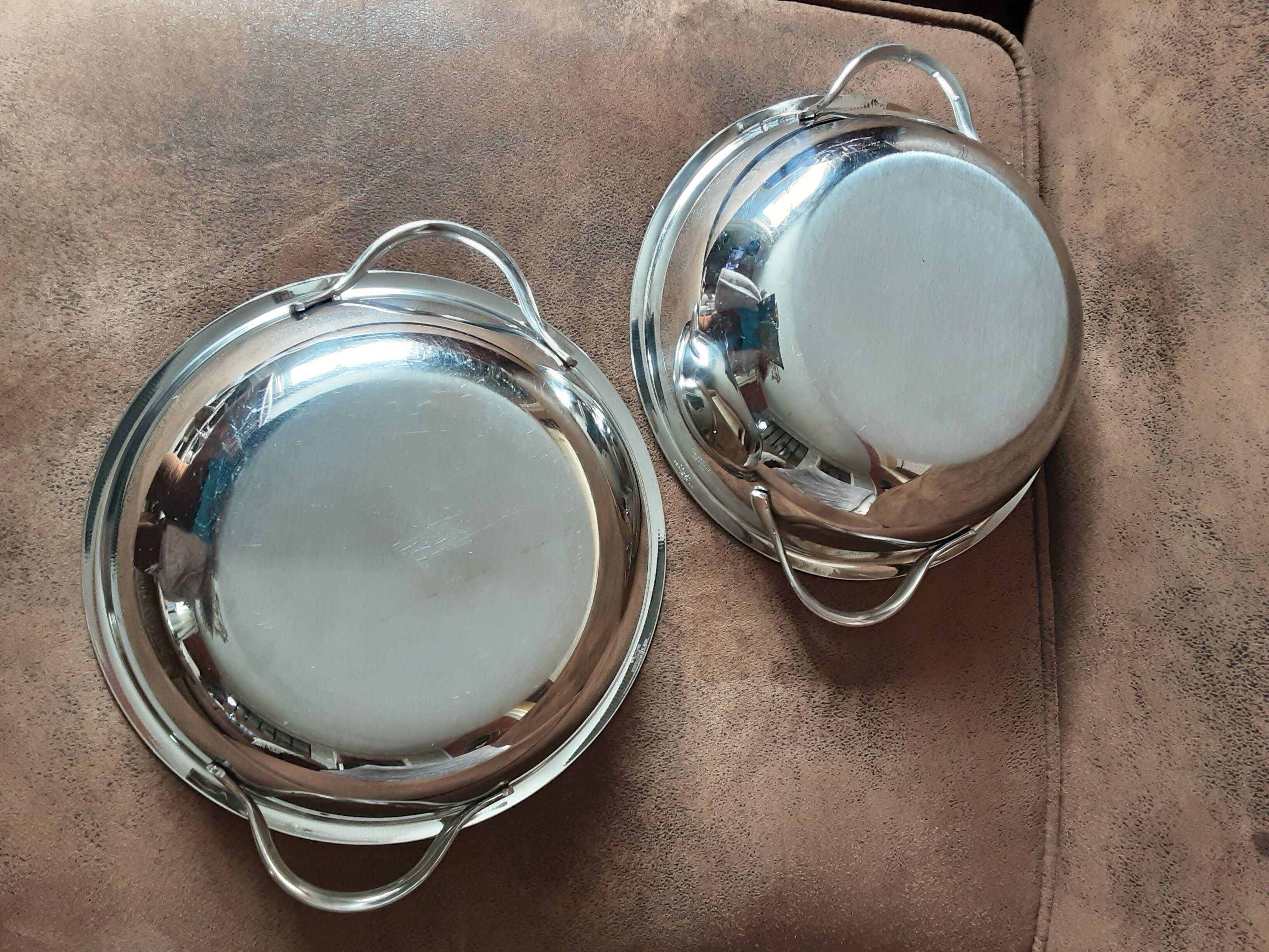 Set of 2 stainless steel salad bowls