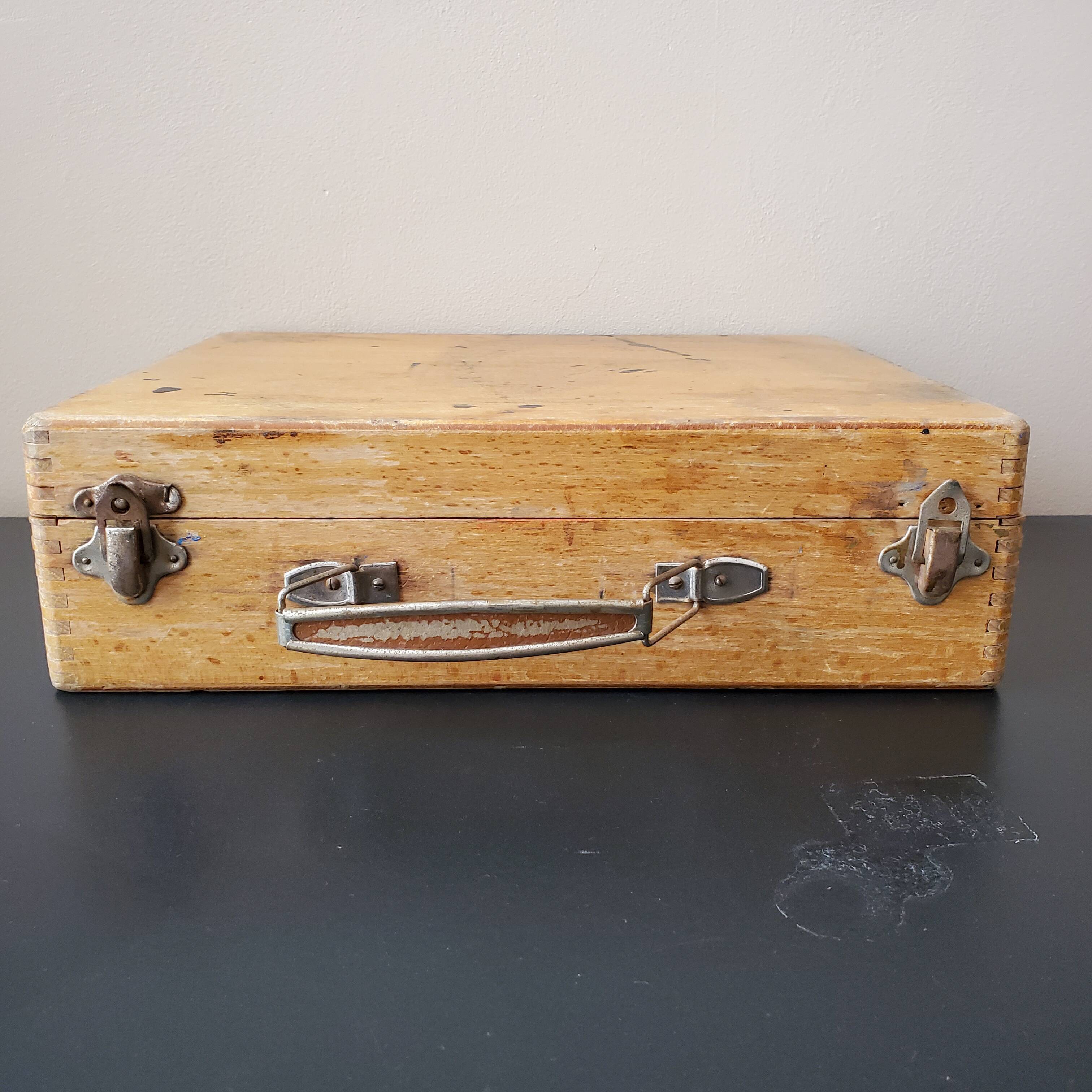 Old wooden painter's case box