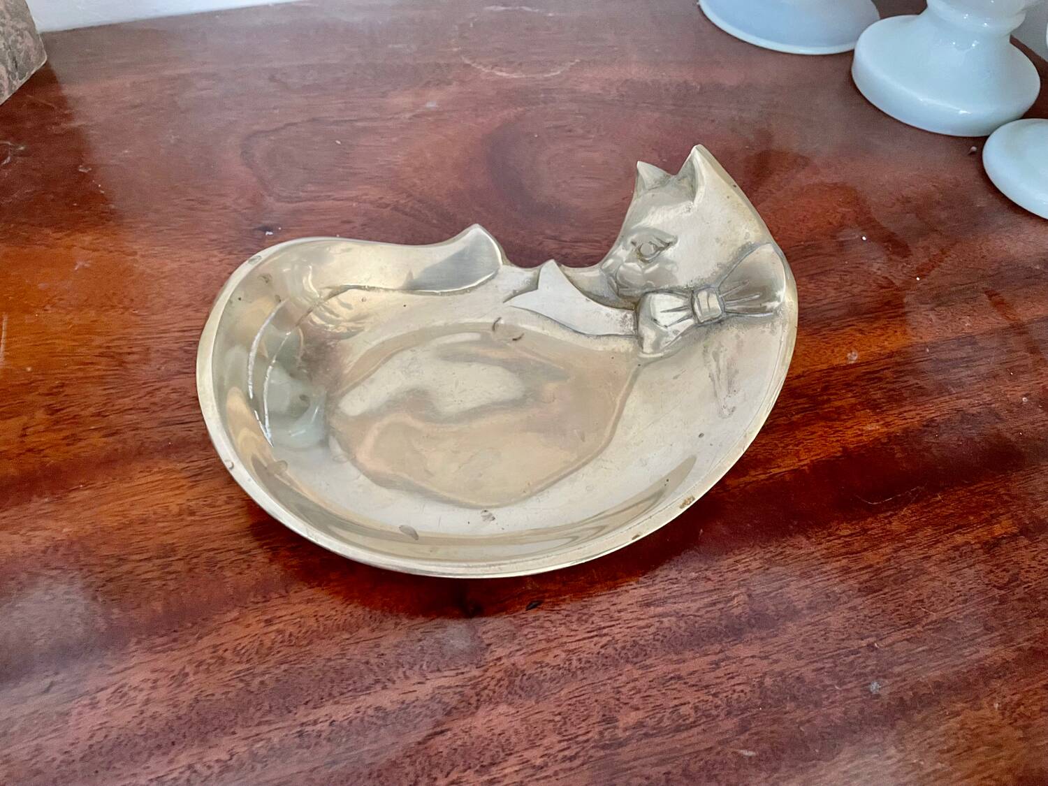 Brass cat pocket tray