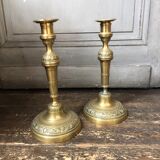 Paire de bougeoirs en laiton