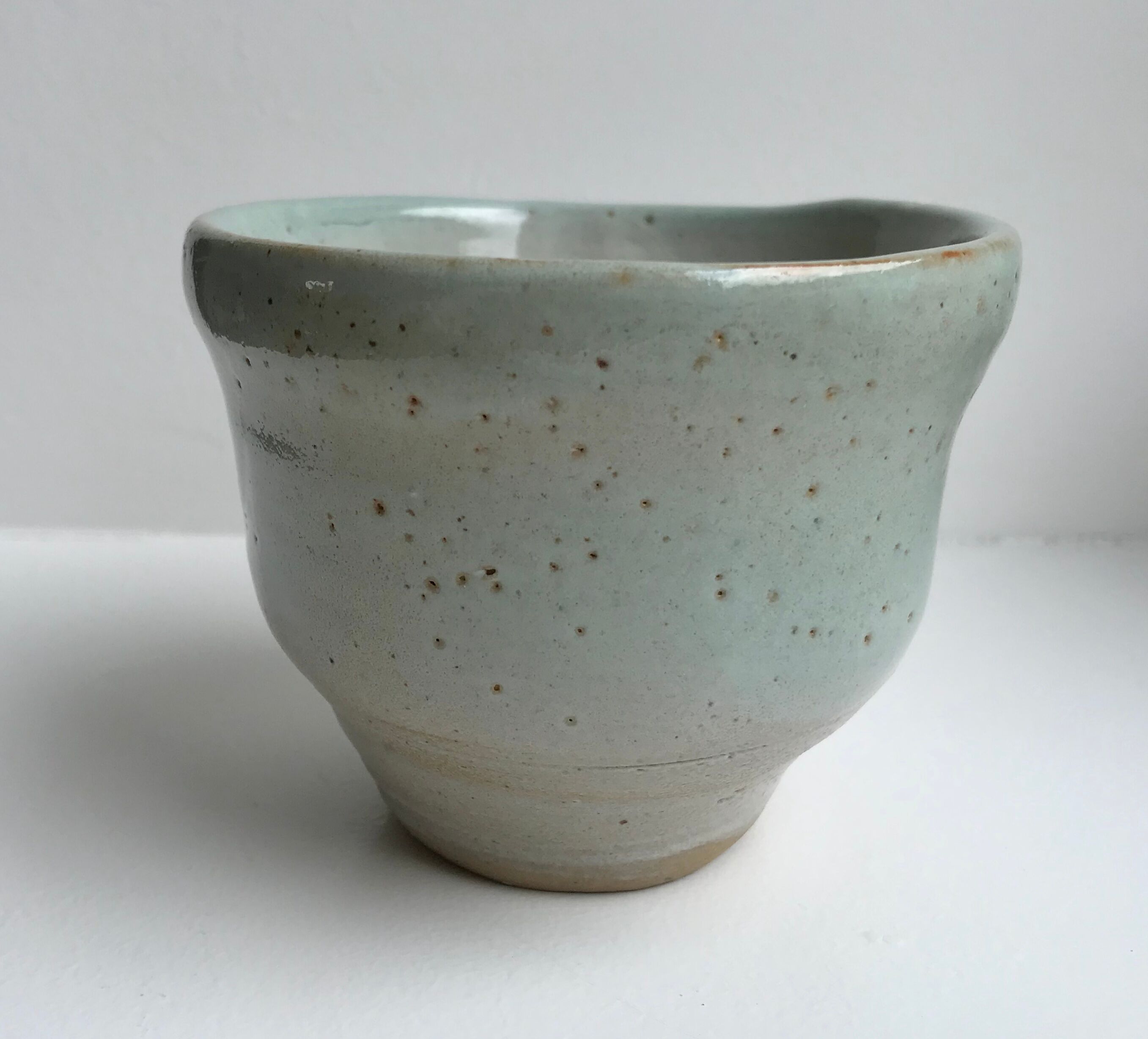 Bol signé en grès artisanal années 60