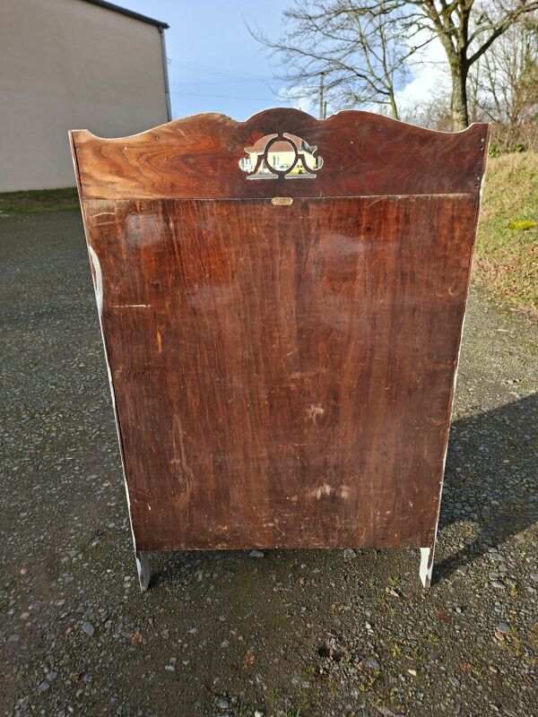 Bibliothèque ou bibus ancien