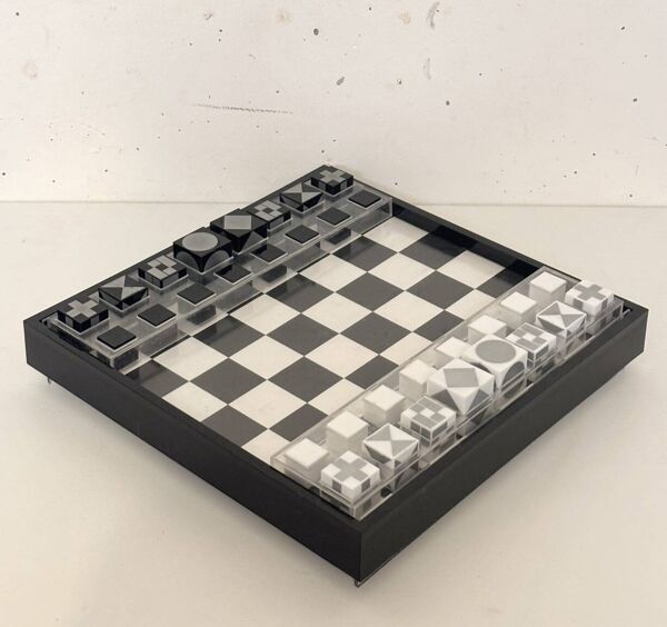 Jeu d’échecs altuglas, création alexandre yeghiayan, 1970
