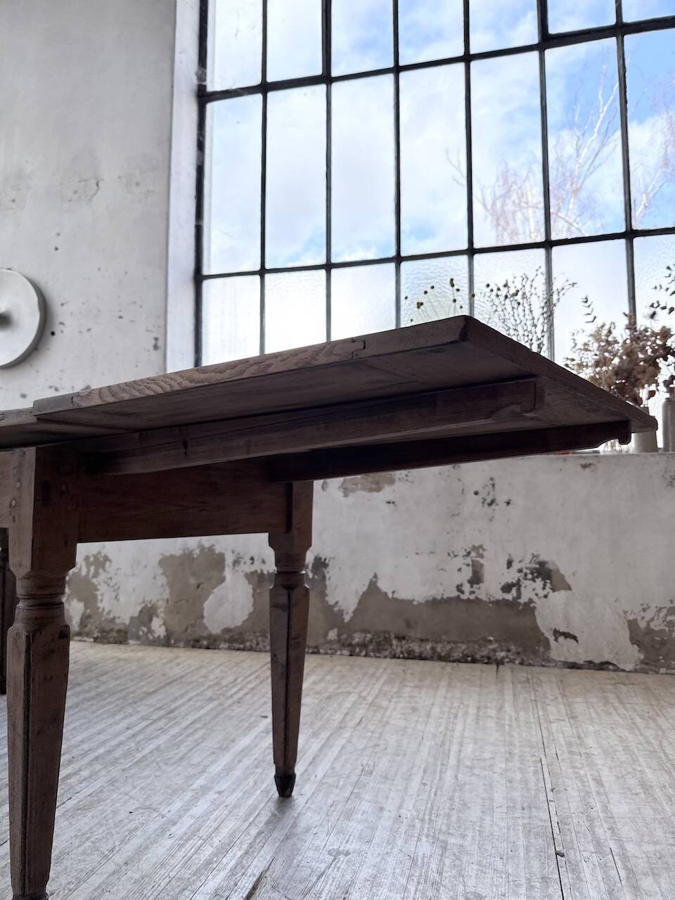 Solid oak farmhouse table with integrated extensions 1950