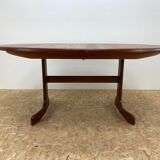 Mid century dining oval table by V.b.  Wilkins for Gplan
