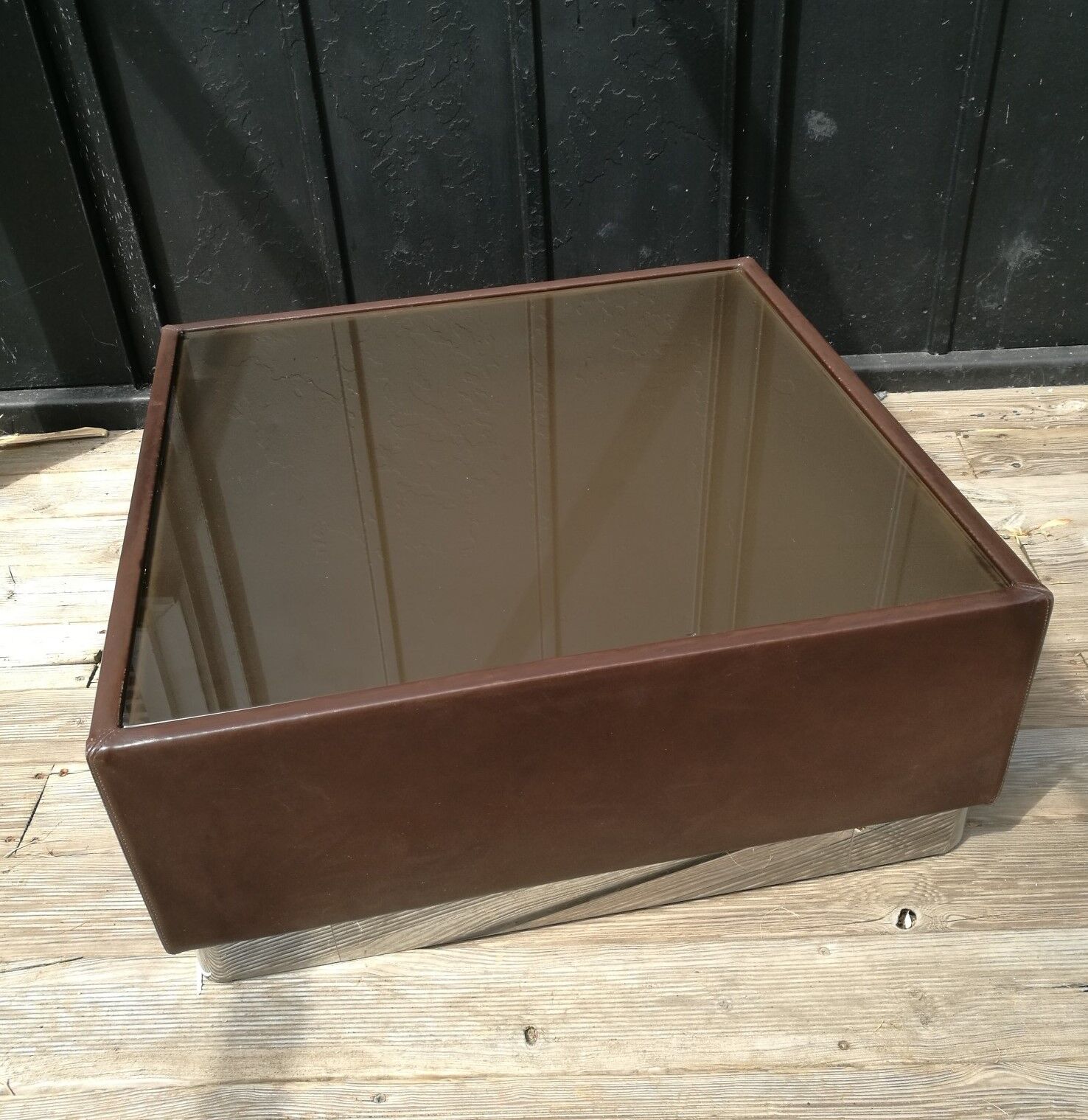 Table basse cuir chocolat vintage 1970