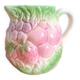 Small slip pitcher