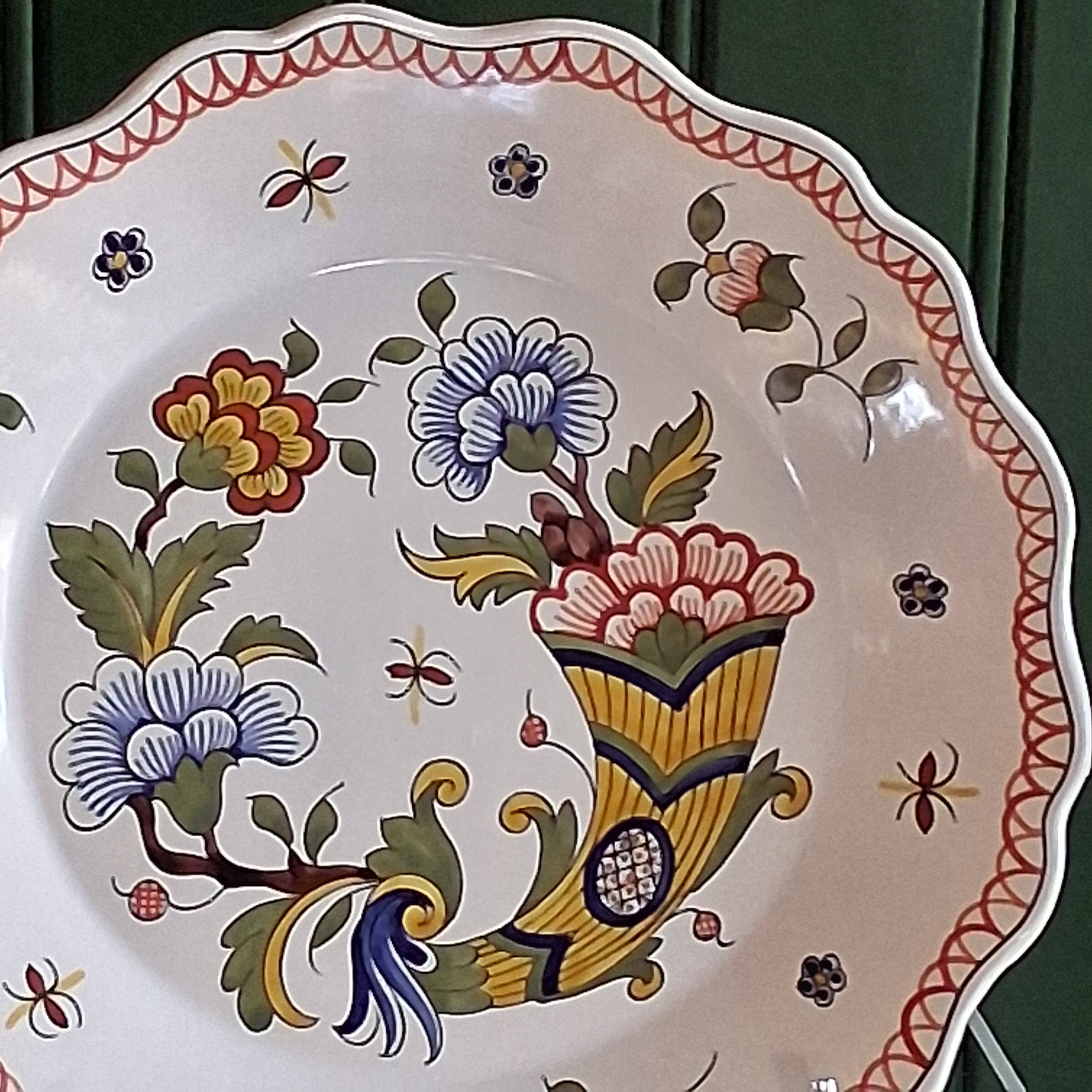 Antique earthenware plate in very good condition.