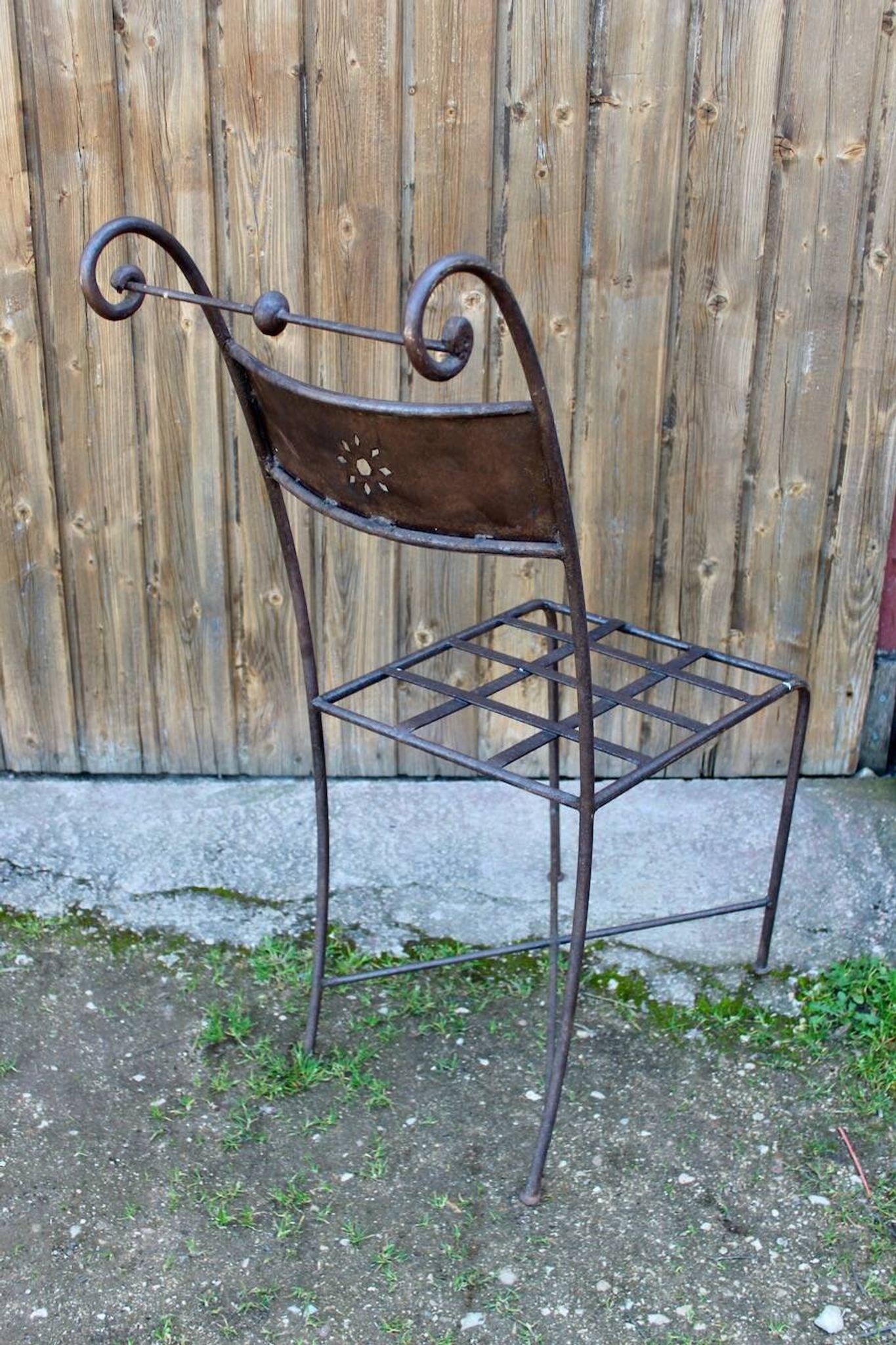 Série de 8 chaises de jardin en fer forgé