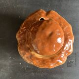 Brioche-shaped slip sugar pot, shaped and sculpted