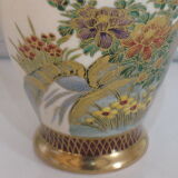 Vase satusma
