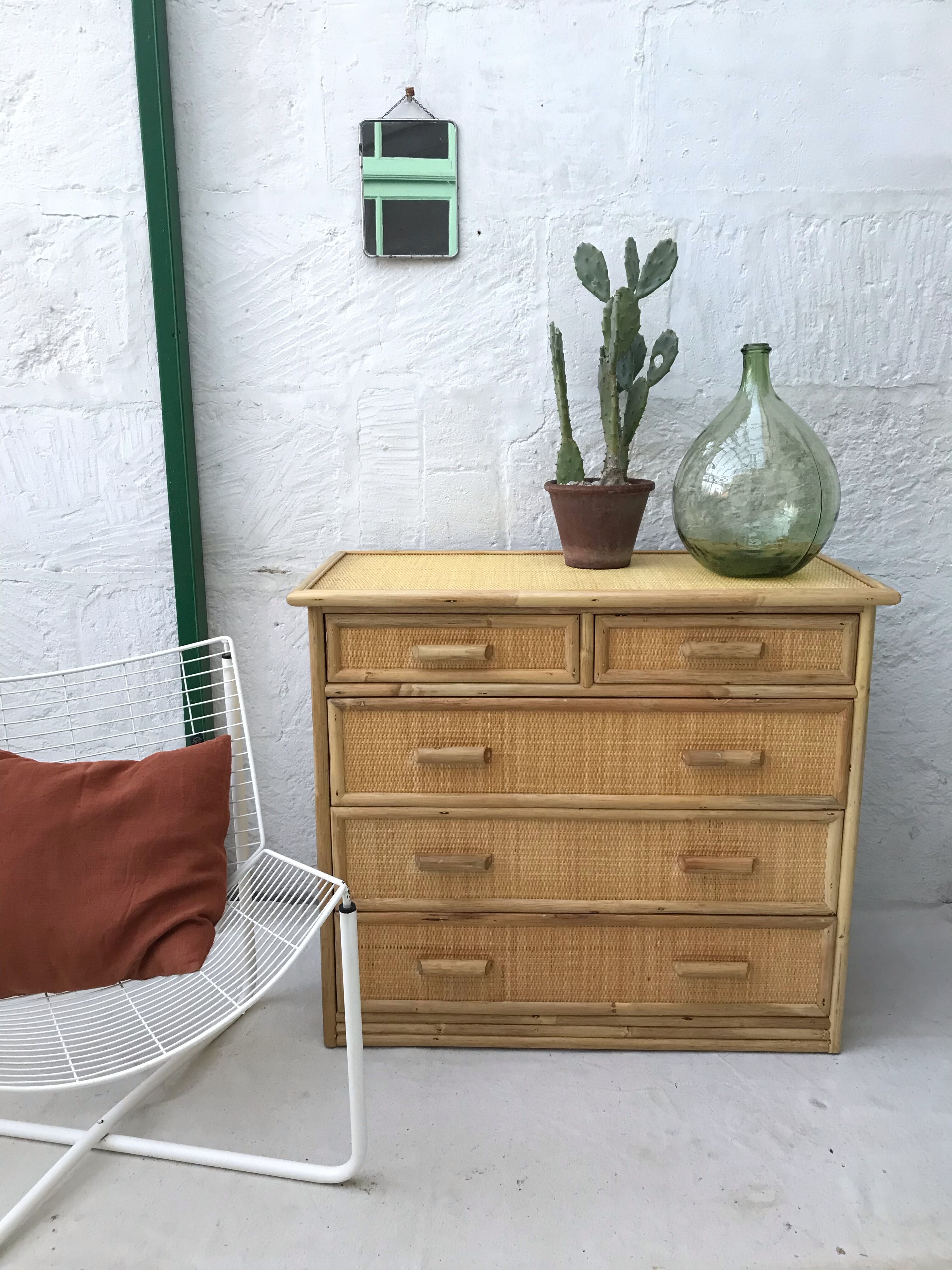 Commode en rotin
