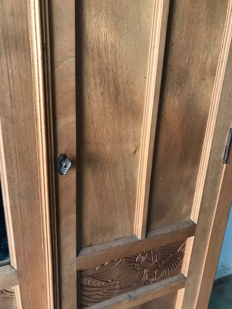 Armoire style art déco