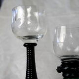 Set of 5 green römer glasses engraved with vine pattern - Bavarian crystal - 70s / 80s