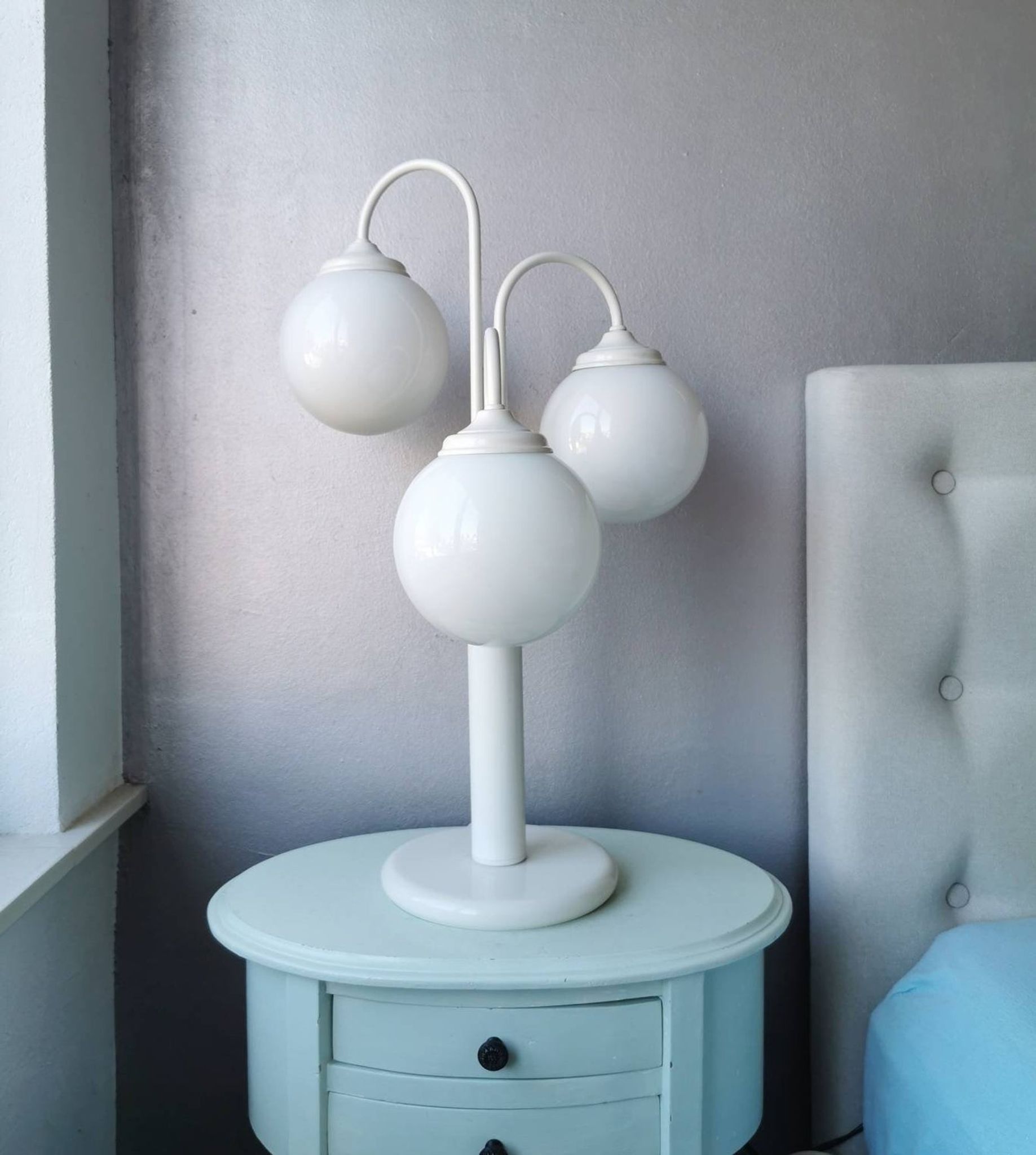 Lampe de table en métal blanc vintage avec 3 boules de lanterne, années 80