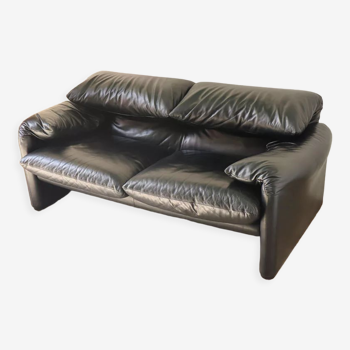 Sofa "Maralunga" by Vico Magistretti for Cassina in black leather