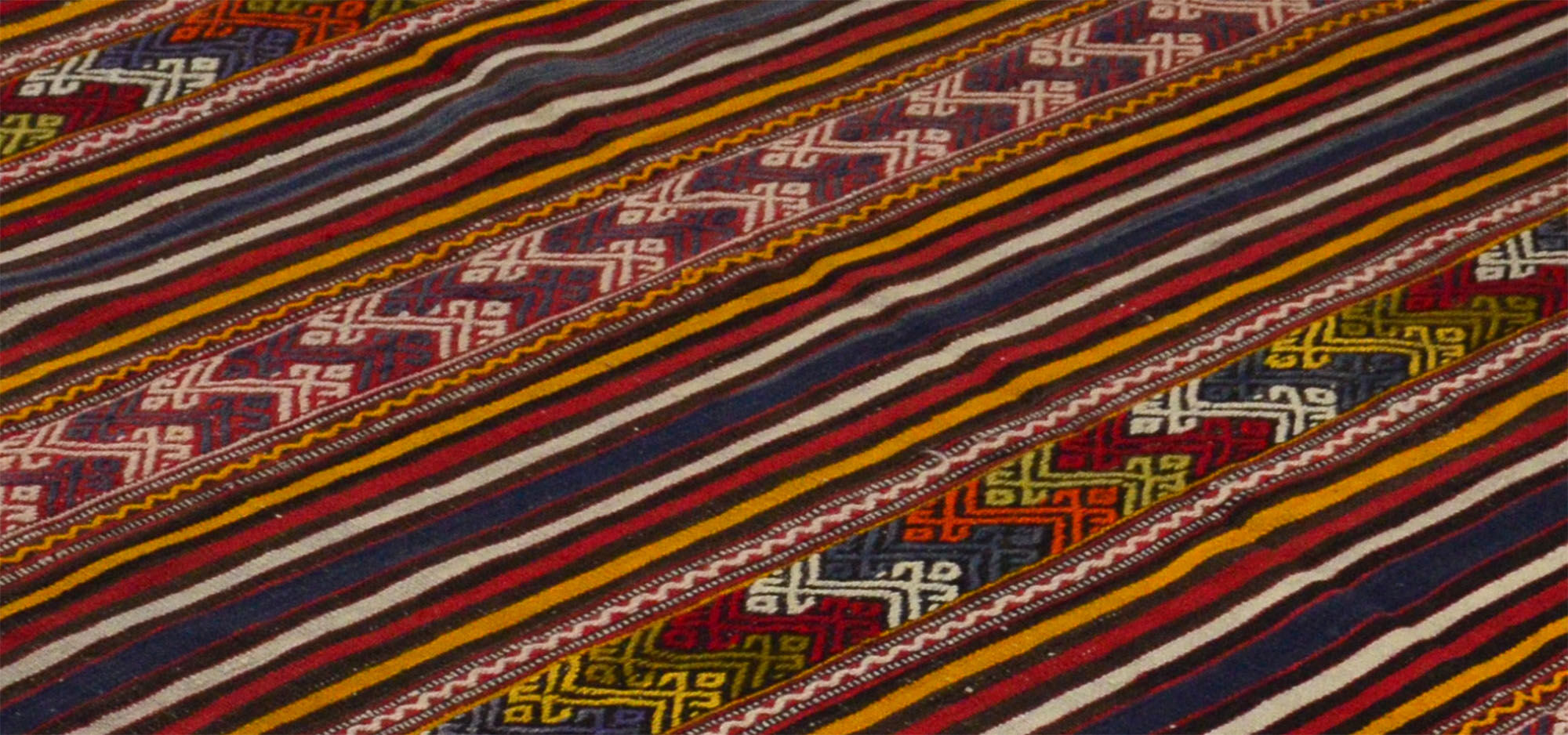 Anatolian handmade kilim rug 225 cm x 151 cm