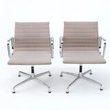 Paire de fauteuils pivotants Aluminium Chair EA 108 design Ray & Charles Eames, Vitra 60/70s