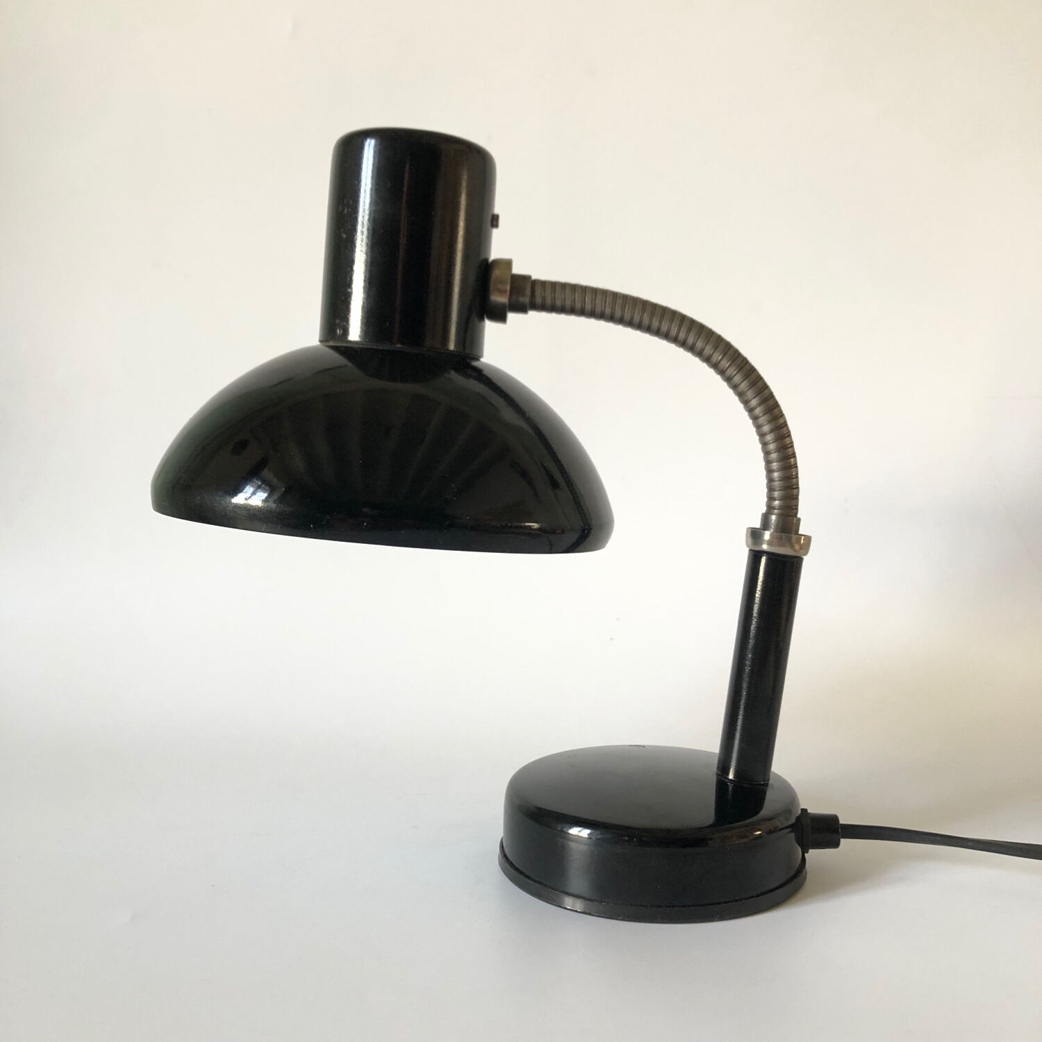 Black vintage articulated lamp