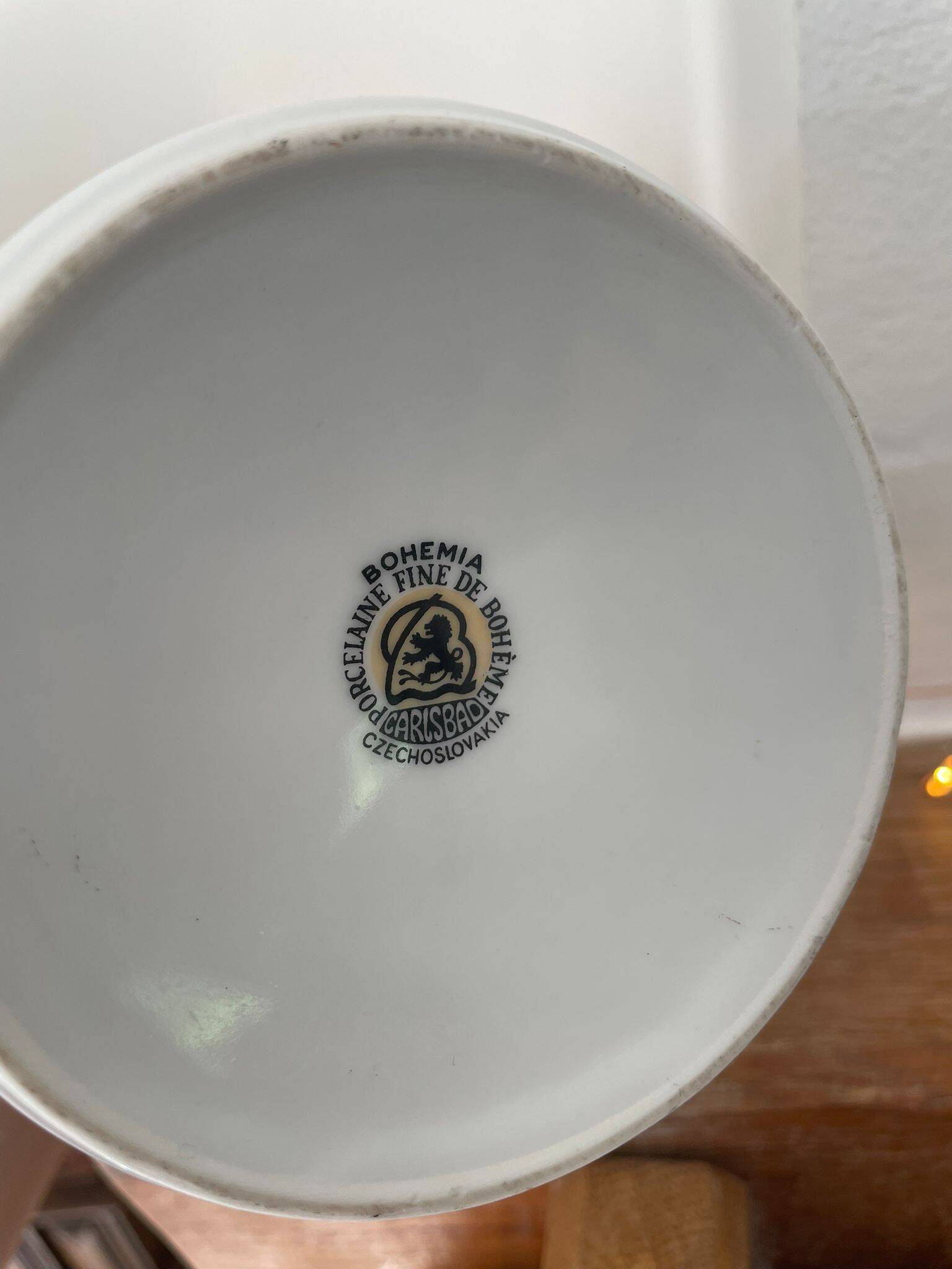 Porcelain teapot / Czech Republic