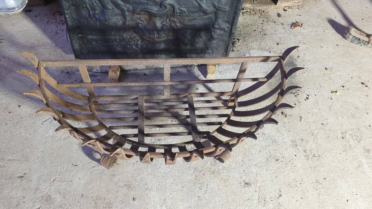 Wrought iron log holder in the shape of a semicircle - 20th century