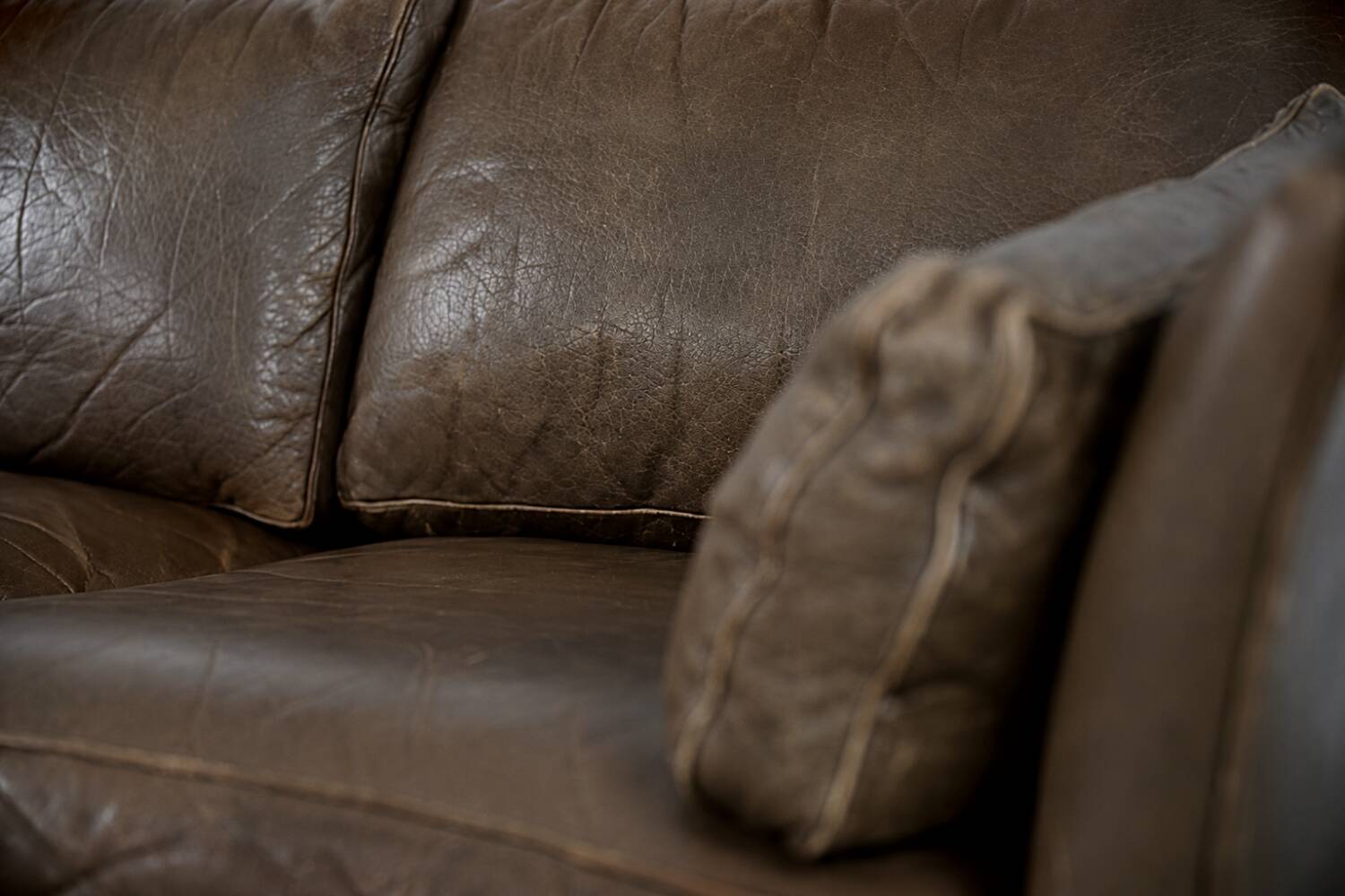 Mid-Century Modern Vintage Leather Cromwell Sofa by Arne Norell, 1960s