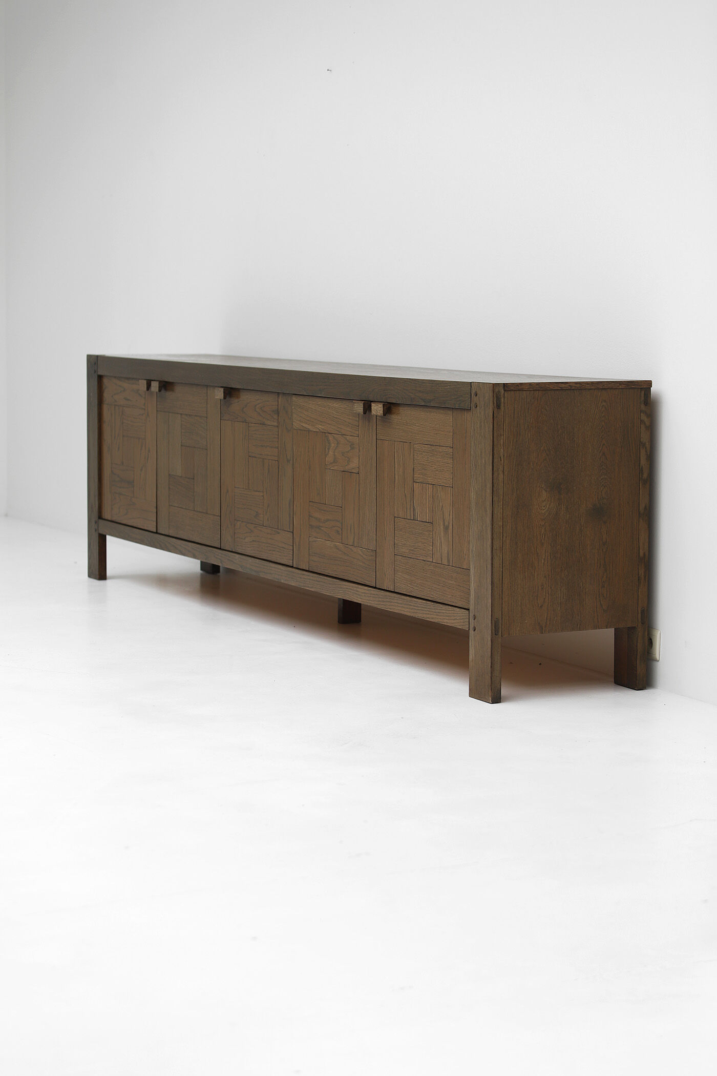 Enfilade cinq portes brutaliste Defour des années 1960