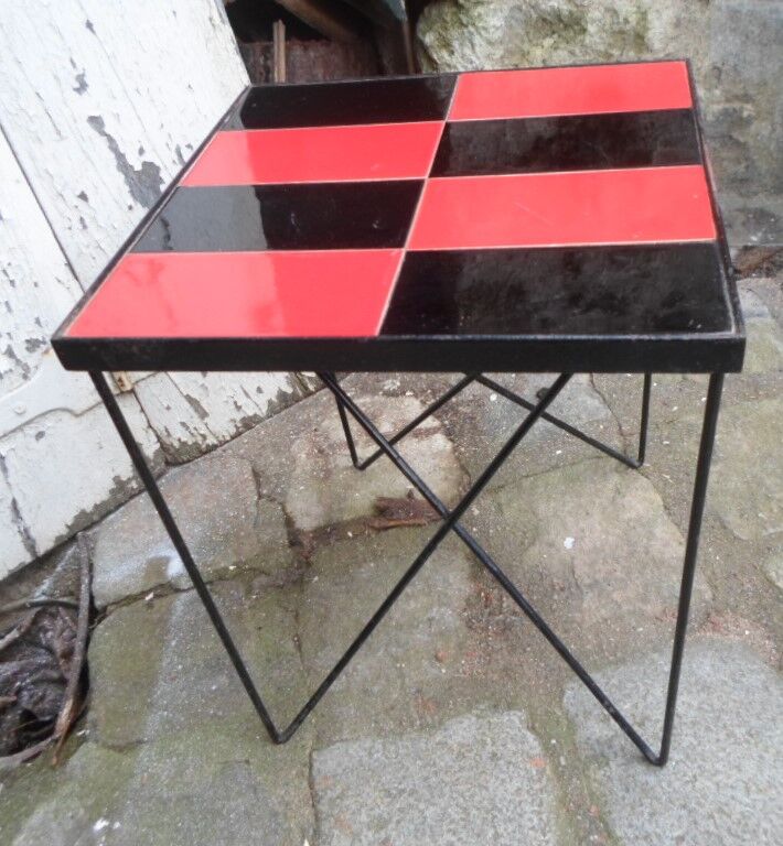 Extra or coffee table metal table