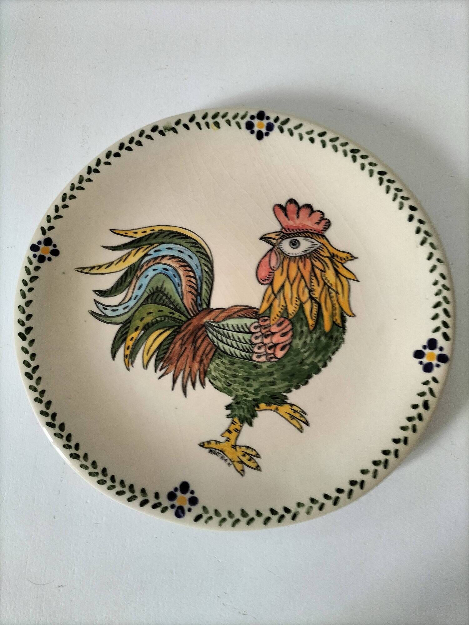 Earthenware plate with polychrome rooster – Martha Kołodziej – 2004