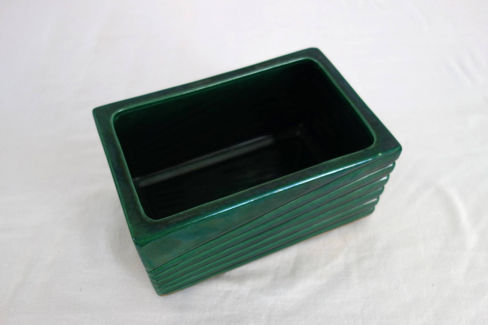 Art deco candy box in green porcelain Letalle, St Clément